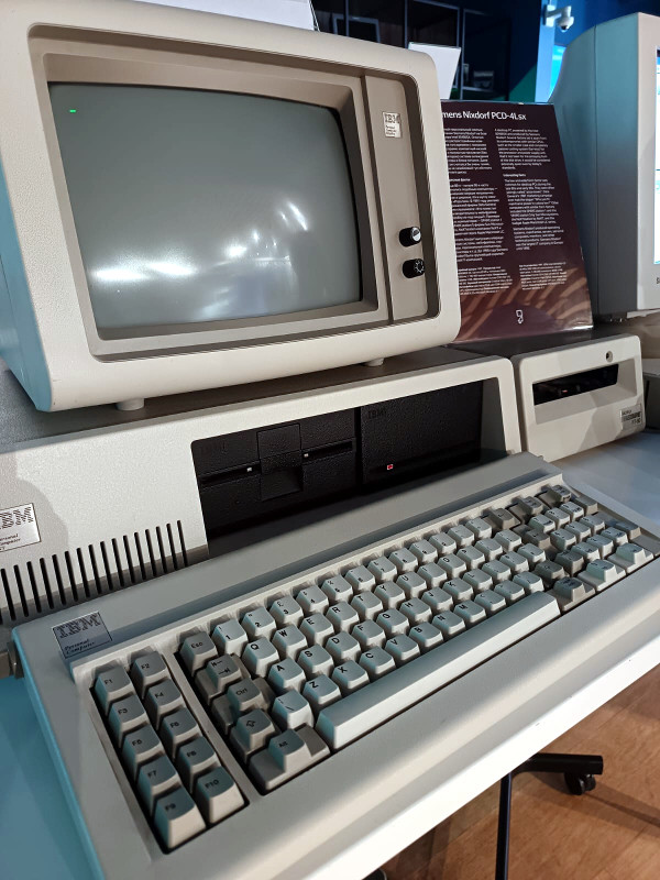 ibm-model-f.jpg